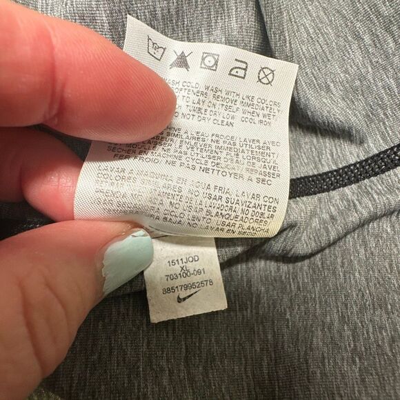 Nike Pro Shirt Men’s XL Gray Fitted Long Sleeve Dri Fit Shirt - Picture 9 of 9